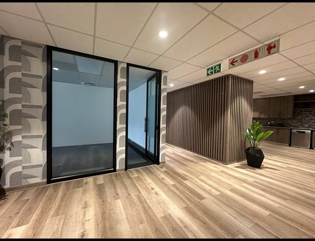 90M² CO-WORKING SPACE TO LET IN CENTURION CENTRAL